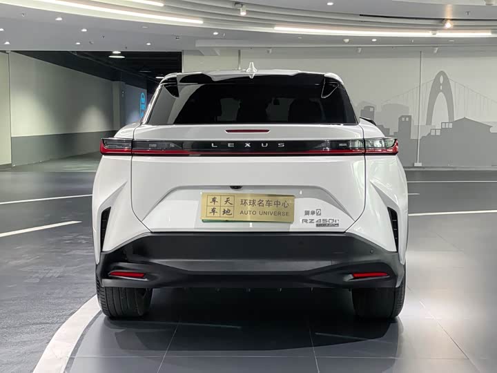 Lexus RZ 2023 2023款 450e 四驱纵享版