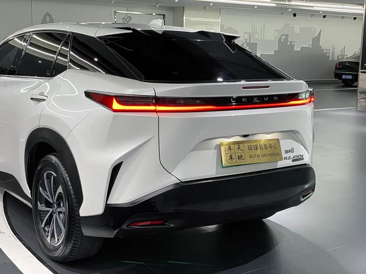 Lexus RZ 2023 2023款 450e 四驱纵享版