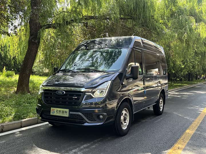 Ford Transit New 2021 2021款 2.2T手动物流车Pro短轴6座中顶国VI