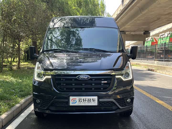 Ford Transit New 2021 2021款 2.2T手动物流车Pro短轴6座中顶国VI