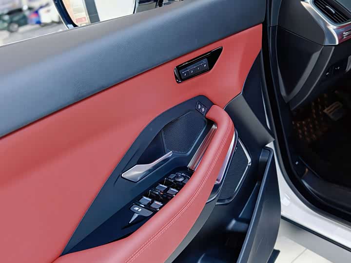 Jaguar E-Pace 2024 2024款 进取运动版 R-DYNAMIC S