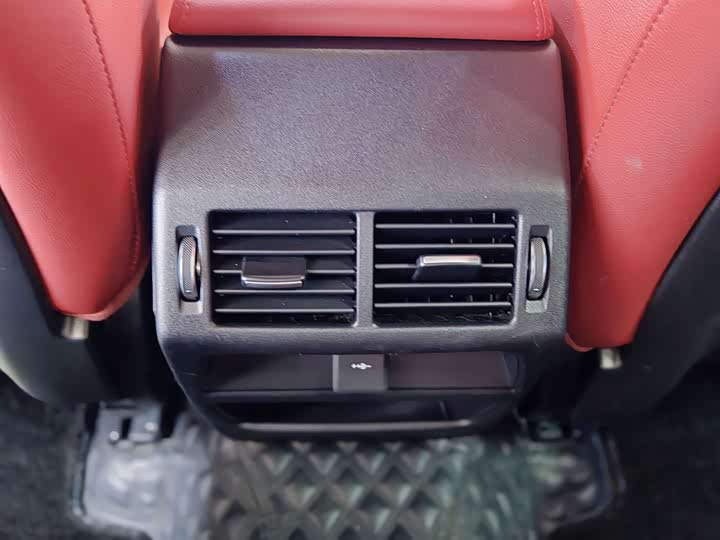 Jaguar E-Pace 2024 2024款 进取运动版 R-DYNAMIC S