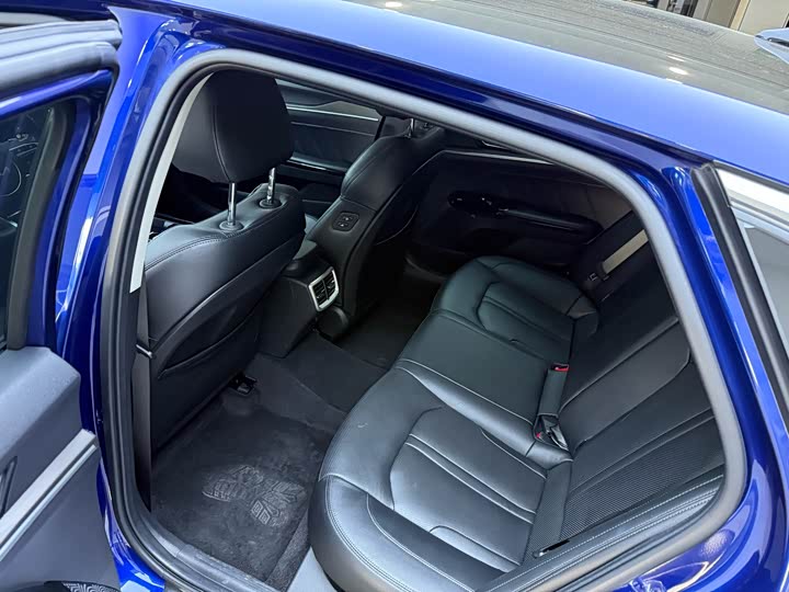 Kia K5 2021 2021款 380T GT-Line 旗舰版