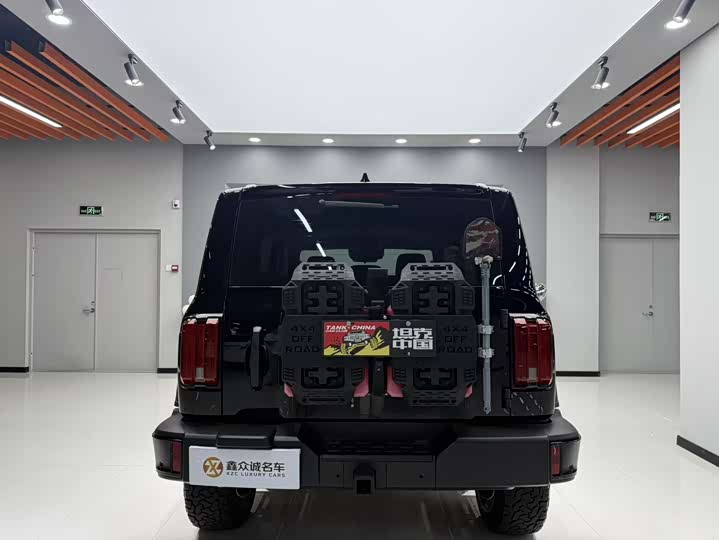 Tank 300 2024 2024款 2.0T 征服者