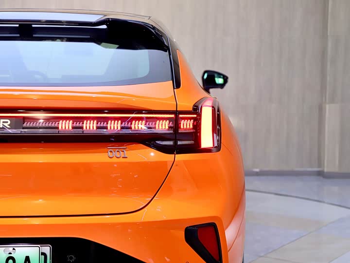 Zeekr 001 2025 2025款 WE版 100kWh 后驱