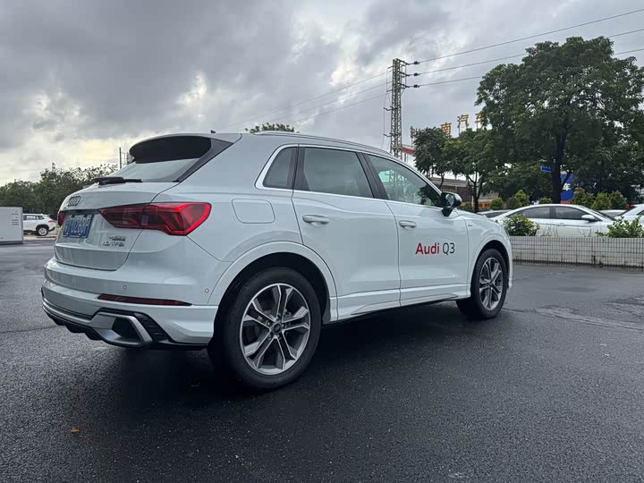 Audi Q3 2024 2024款 40 TFSI 时尚动感型