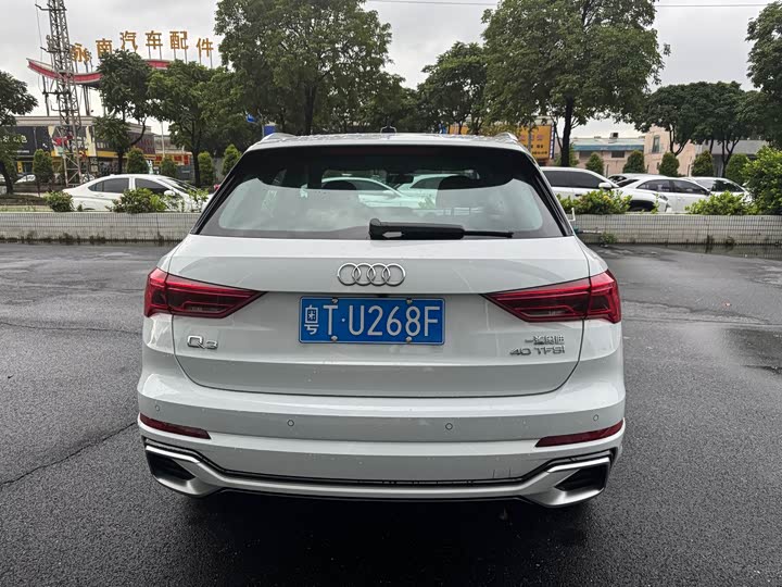 Audi Q3 2024 2024款 40 TFSI 时尚动感型