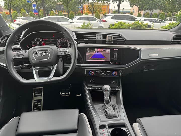 Audi Q3 2024 2024款 40 TFSI 时尚动感型