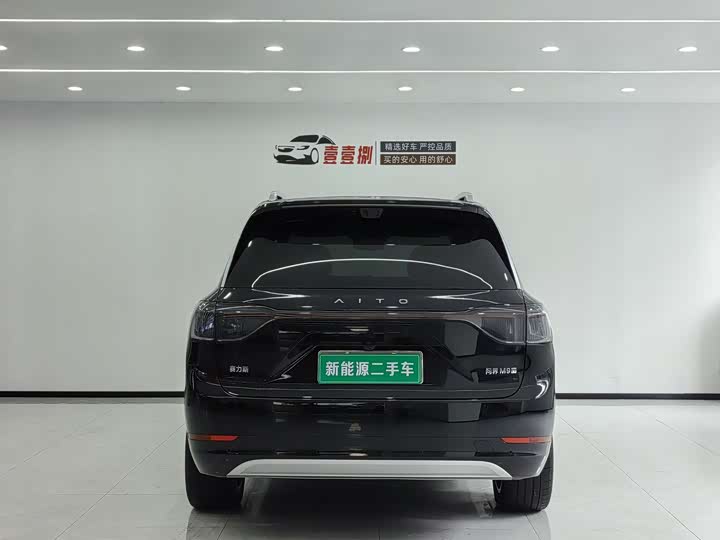 Aito M9 2025 2025款 纯电 Ultra版 100kWh 5座版