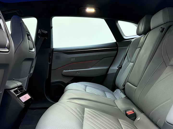 Zeekr 001 2025 2025款 WE版 95kWh 四驱