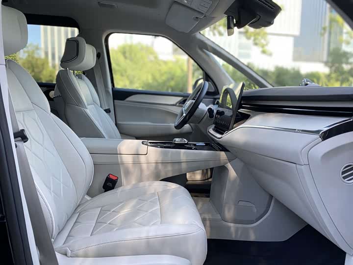 Volvo EM90 2025 2025款 Ultra 六座