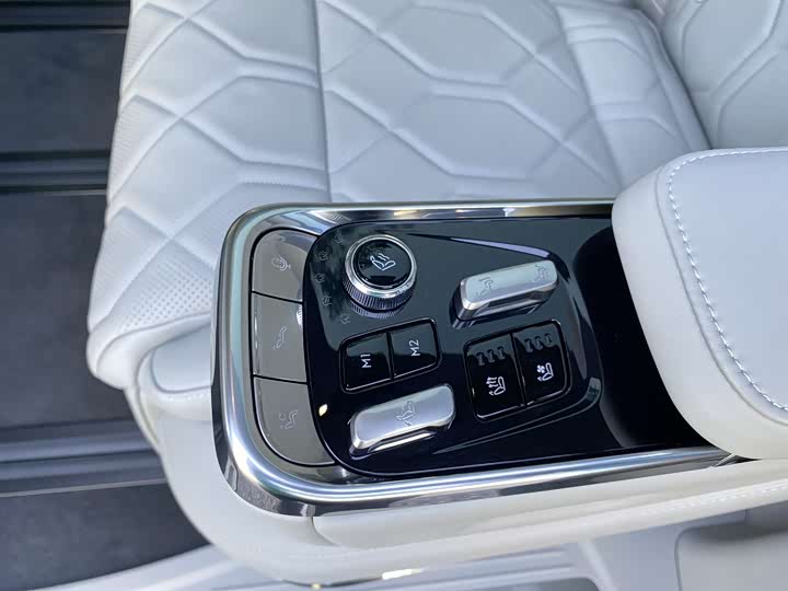 Volvo EM90 2025 2025款 Ultra 六座