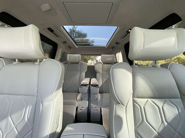 Volvo EM90 2025 2025款 Ultra 六座