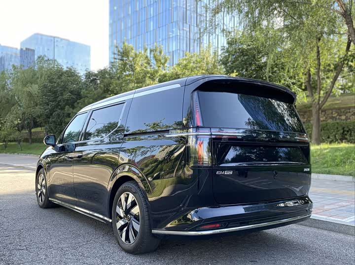 Volvo EM90 2025 2025款 Ultra 六座