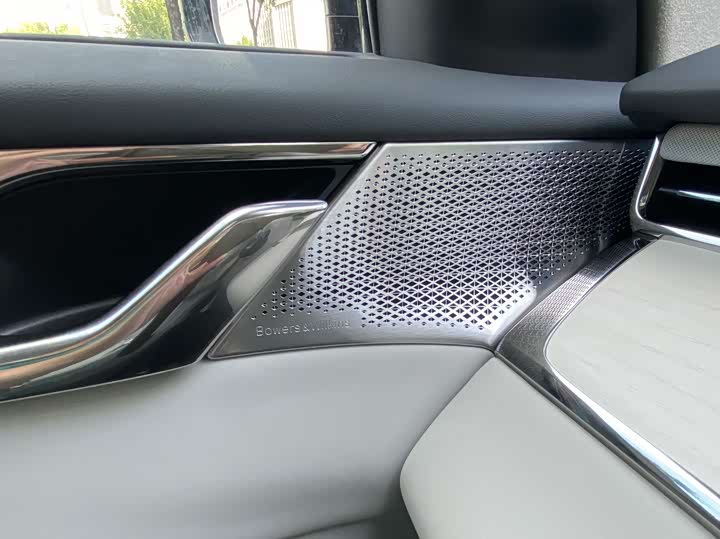 Volvo EM90 2025 2025款 Ultra 六座