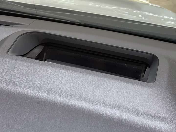 Toyota Alphard 2025 2025款 双擎 2.5L 尊贵黄金版