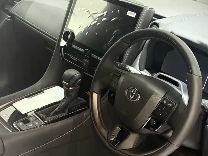 Toyota Alphard 2025 2025款 双擎 2.5L 尊贵黄金版