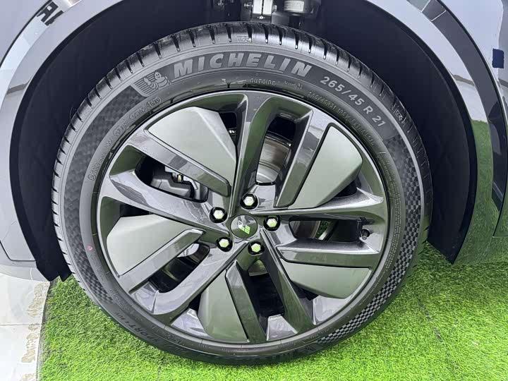 LiXiang L9 2024 2024款 Pro