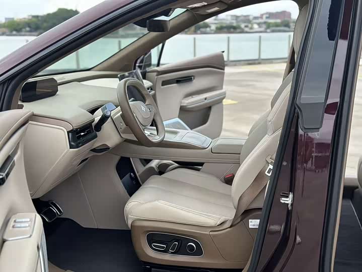 GAC Hyptec HT 2023 2023款 670 鸥翼特高压NDA版