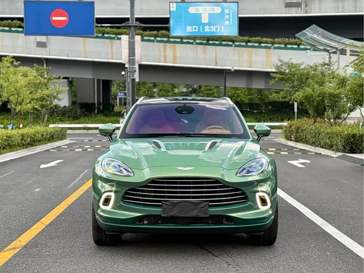 Aston Martin DBX 2022 2022款 3.0T STRAIGHT-SIX
