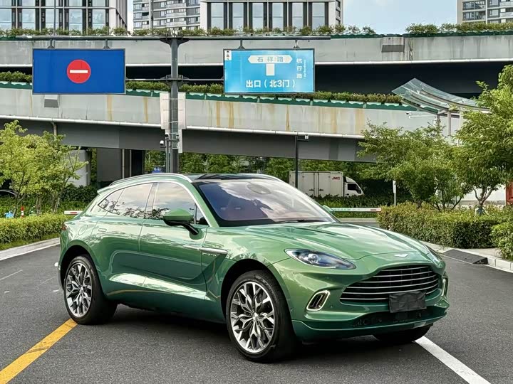 Aston Martin DBX 2022 2022款 3.0T STRAIGHT-SIX