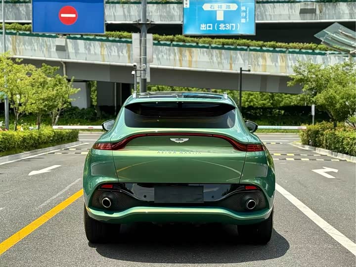 Aston Martin DBX 2022 2022款 3.0T STRAIGHT-SIX