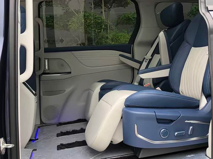 JAC Refine RF8 Hybrid 2024 2024款 智聆版 1.5T 150KM 旗舰型 磷酸铁锂