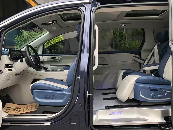 JAC Refine RF8 Hybrid 2024 2024款 智聆版 1.5T 150KM 旗舰型 磷酸铁锂