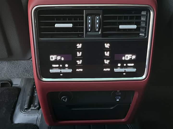 Porsche Cayenne Hybrid 2023 2023款 Cayenne E-Hybrid 2.0T