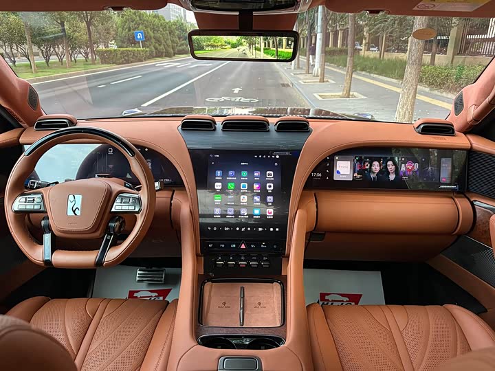 BYD Yangwang U8 2023 2023款 豪华版