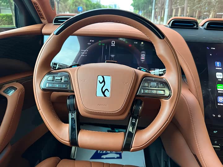 BYD Yangwang U8 2023 2023款 豪华版