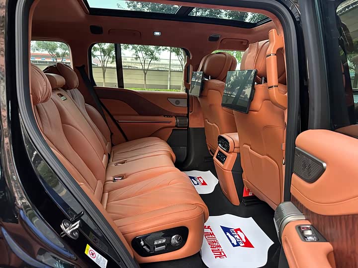 BYD Yangwang U8 2023 2023款 豪华版