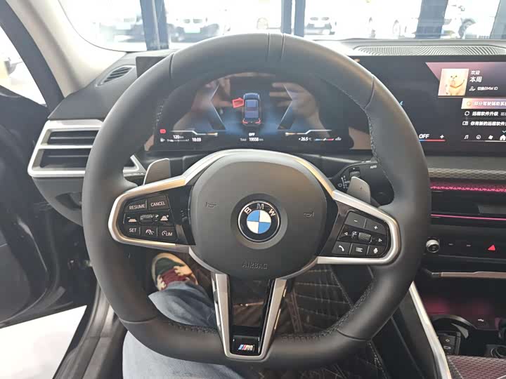 BMW 3 Series 2025 2025款 330Li M运动曜夜套装