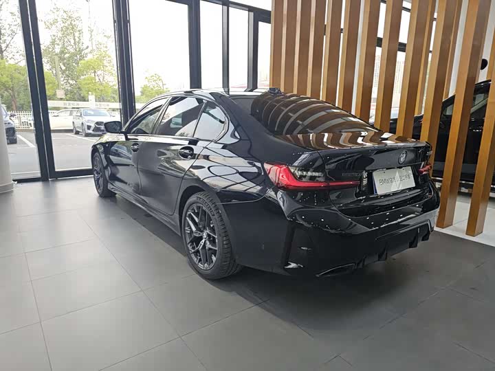 BMW 3 Series 2025 2025款 330Li M运动曜夜套装