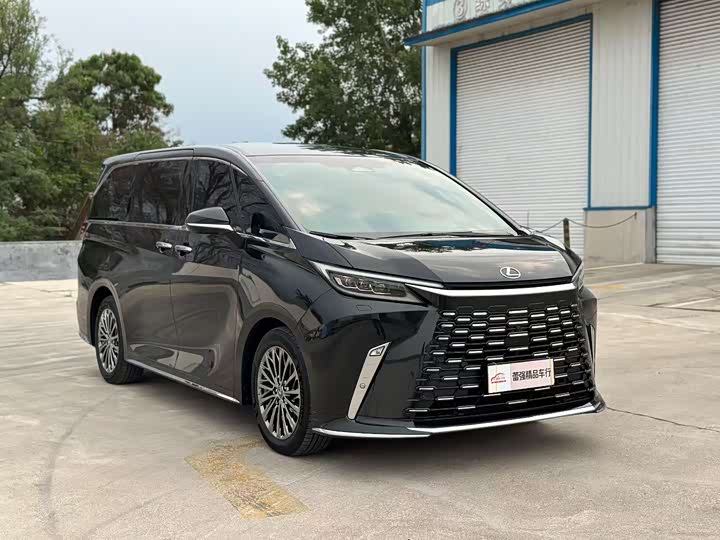 Lexus LM 2023 2023款 500h 六座尊崇版