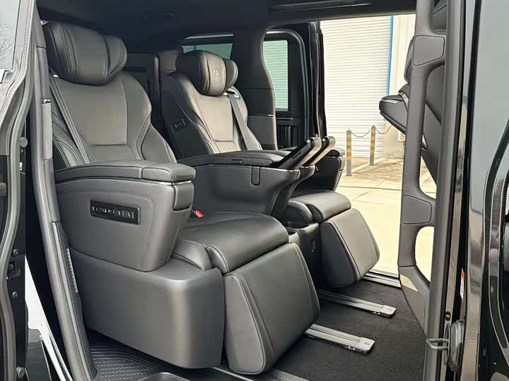 Lexus LM 2023 2023款 500h 六座尊崇版