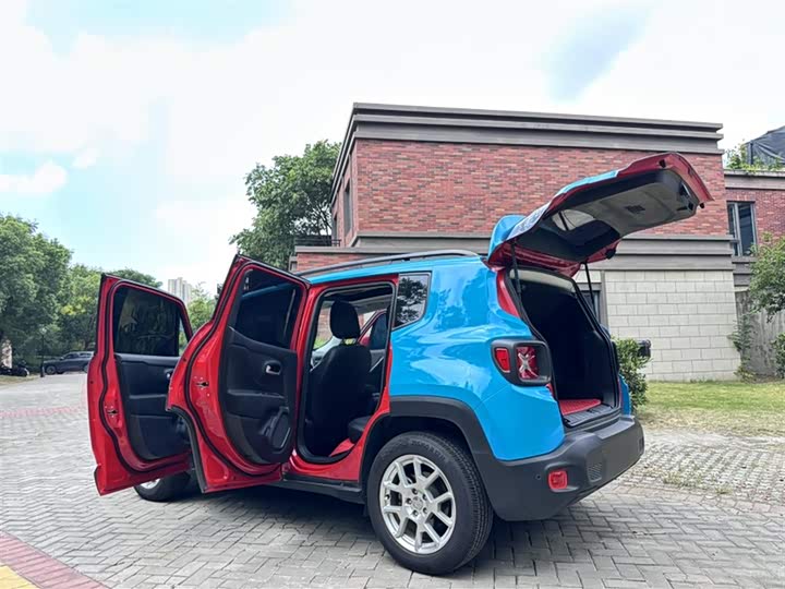 Jeep Renegade 2019 2019款 220T 自动领先版