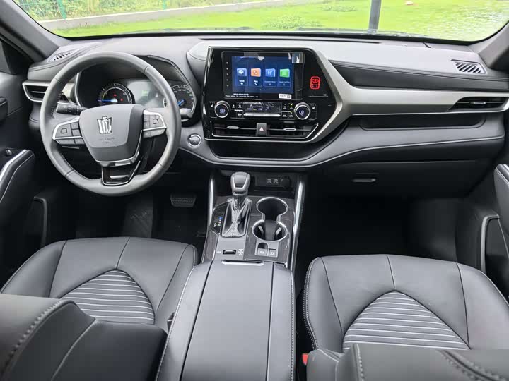 Toyota Crown Kluger 2024 2024款 2.5L HEV四驱豪华版