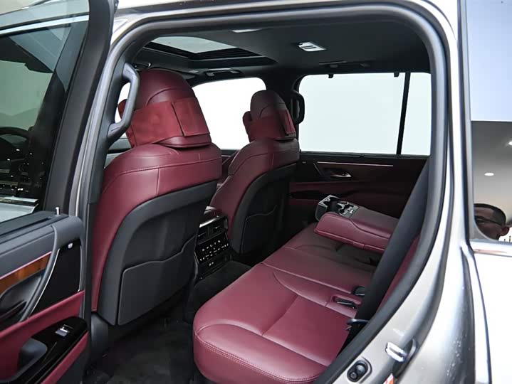 Lexus LX 2025 2025款 700h 领界版