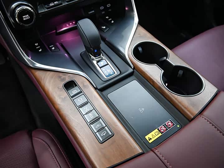 Lexus LX 2025 2025款 700h 领界版