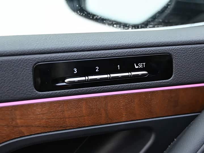 Lexus LX 2025 2025款 700h 领界版