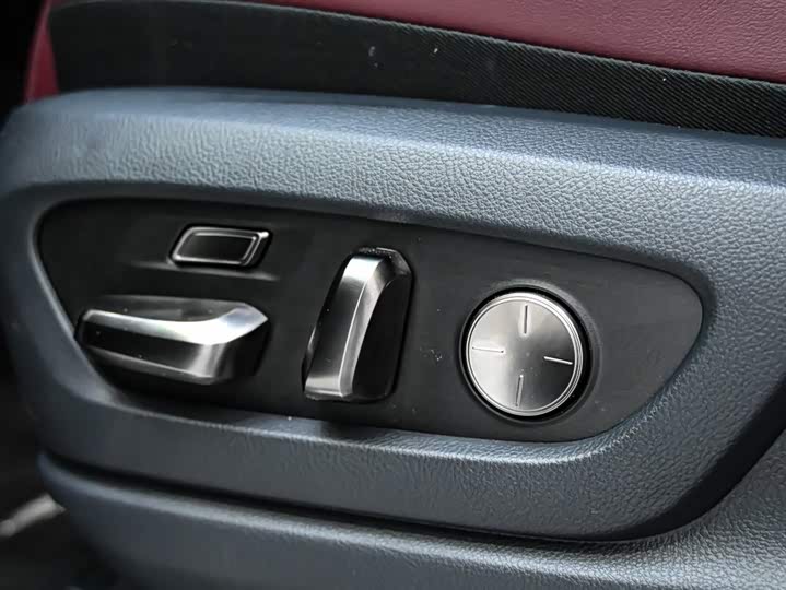 Lexus LX 2025 2025款 700h 领界版