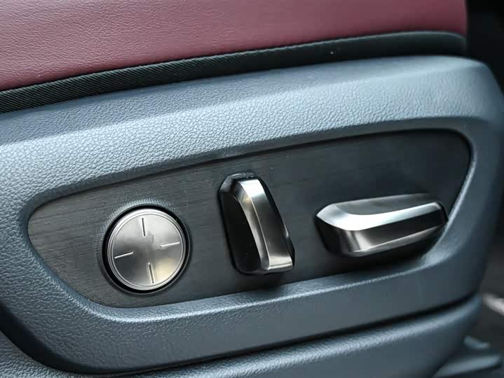 Lexus LX 2025 2025款 700h 领界版