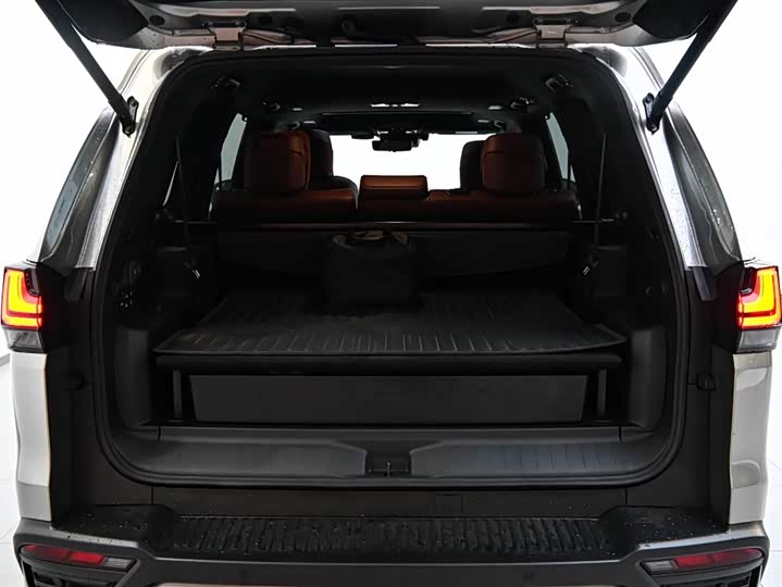 Lexus LX 2025 2025款 700h 领界版