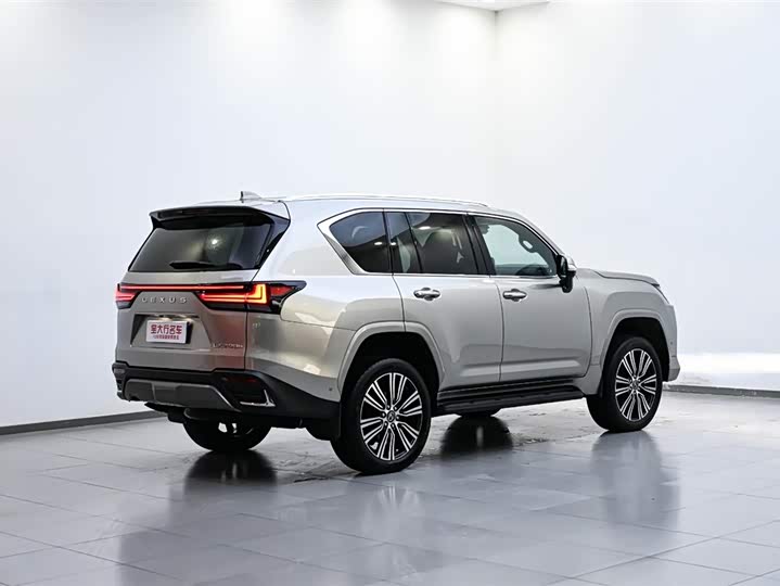 Lexus LX 2025 2025款 700h 领界版