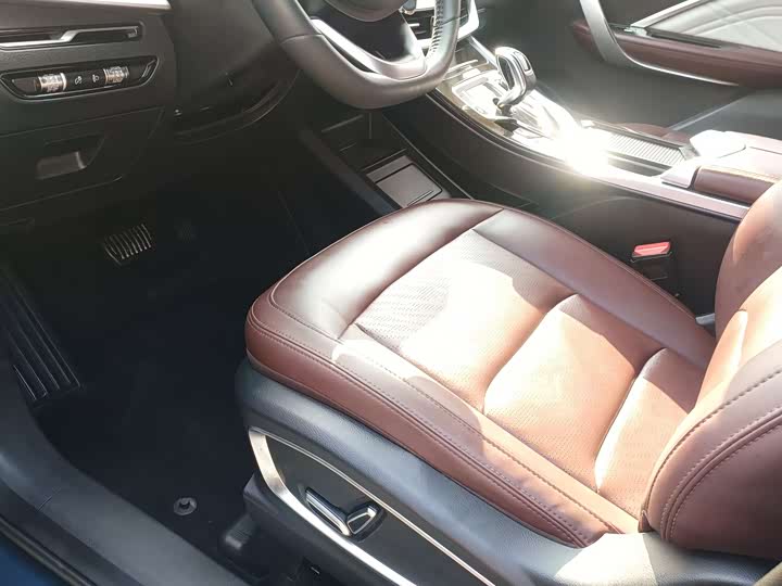 Geely Jiaji 2022 2022款 1.8TD DCT白金豪华型