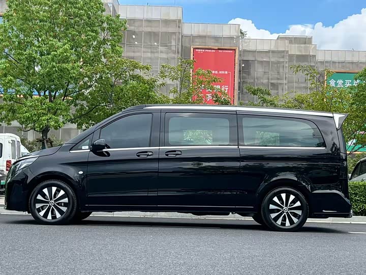 Mercedes-Benz Vito 2024 2024款 2.0T 商务版 7座