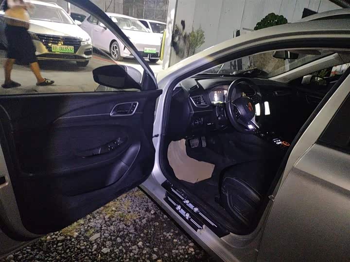 Roewe Ei5 2018 2018款 互联网旗舰版