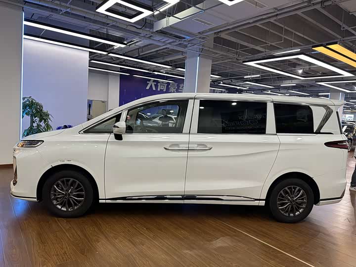 Bestune M9 2023 2023款 2.0T 尊享型