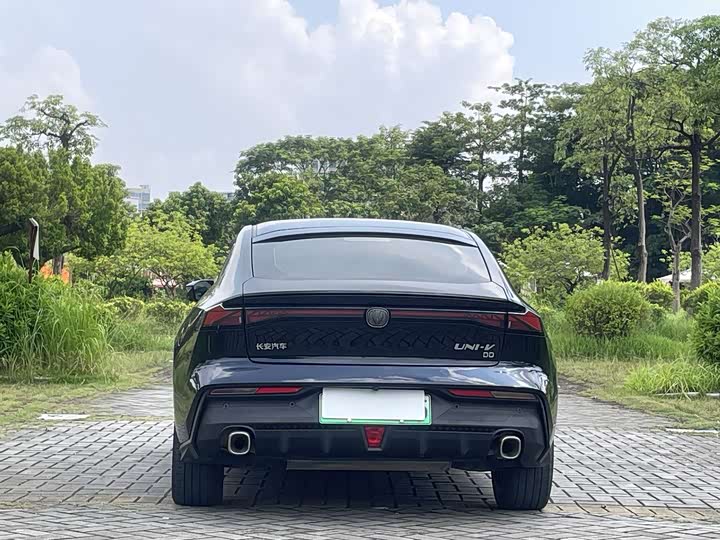 Changan UNI-V Hybrid 2023 2023款 智电iDD 1.5T 113km智趣型（飞快版）